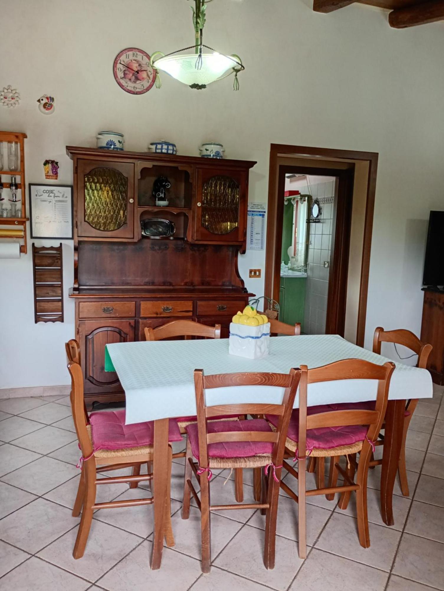 Independent Villa With Private Beach On The Lake ブラッチャーノ エクステリア 写真